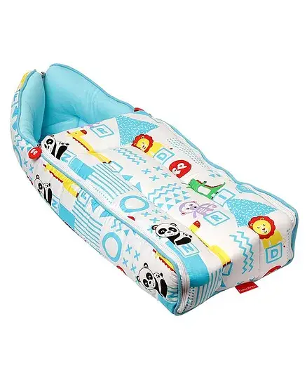 Fisher Price 3 in 1 Baby Carry Nest Panda Print - Thumbnail